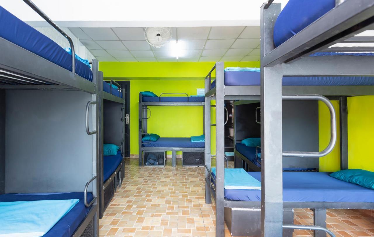 Hangout Hostel Hcm (Adults Only) Ho Chi Minh City Exterior photo