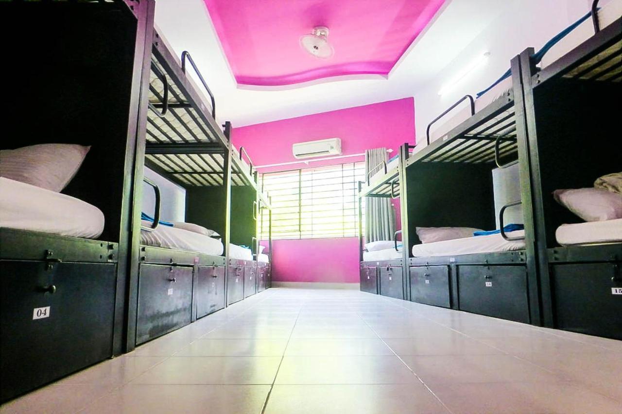 Hangout Hostel Hcm (Adults Only) Ho Chi Minh City Exterior photo